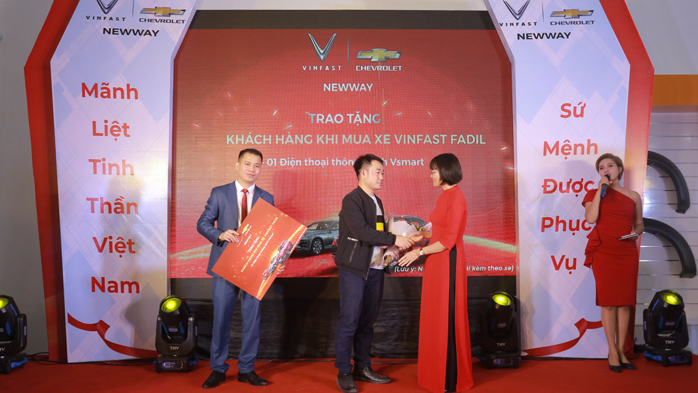 04khaitruongvinffastnewway04