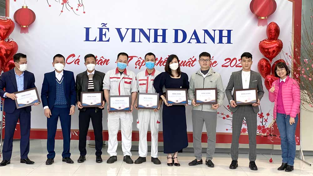 tong-ket-2021-ca-nhan-xuat-sac1